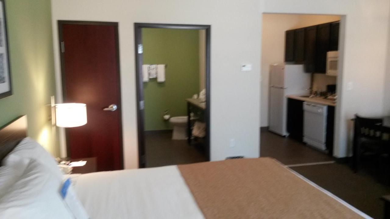 Petrostay Inn & Suites Cotulla Room photo
