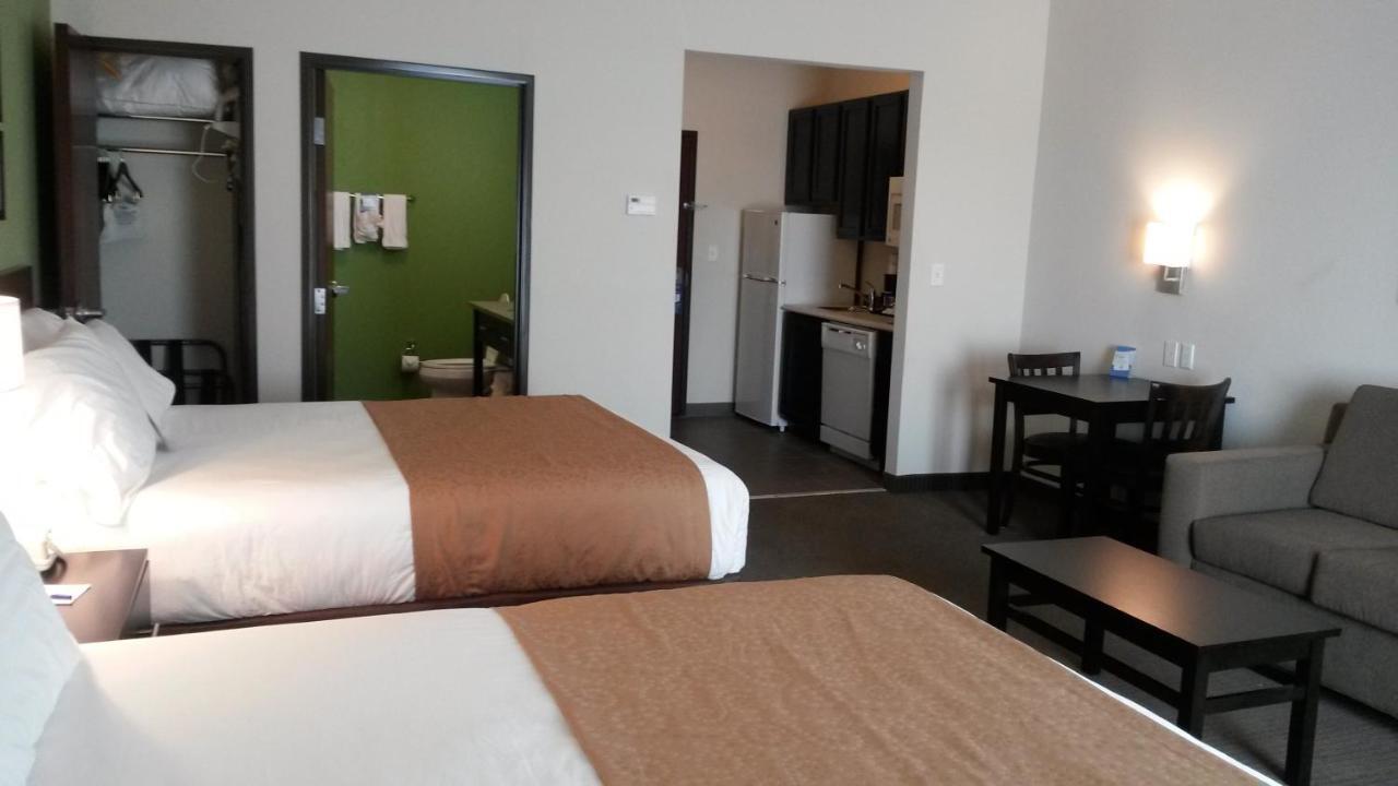 Petrostay Inn & Suites Cotulla Room photo